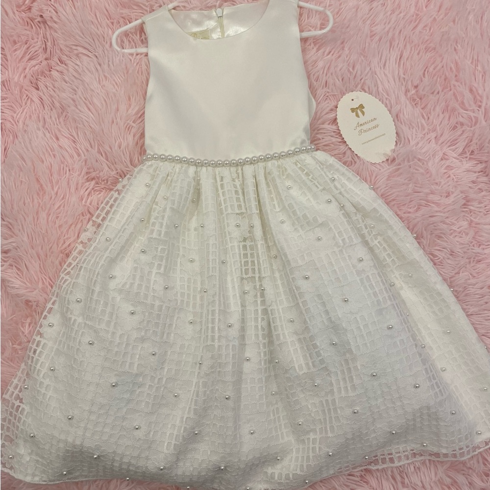 Beautiful off-white special occasion dress (size 6)